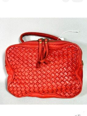 SUNDANCE Bodie NWT Red Woven Leather Camera Bag